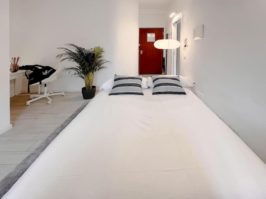 20 Min Duomo - Modern Apartment Milan Luaran gambar